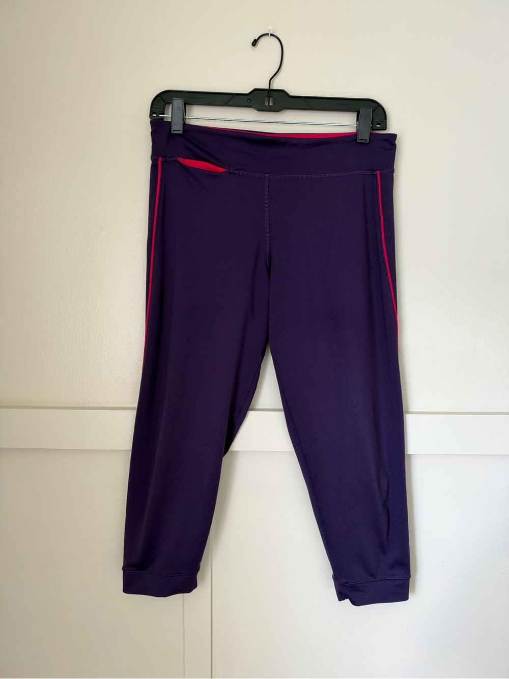 Adidas Women's Purple Capri Leggings with Pink Piping Medium